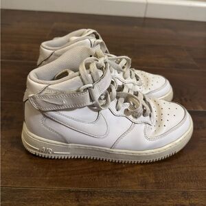 Boys Nike Air Force 1 Mid EasyOn 6y
